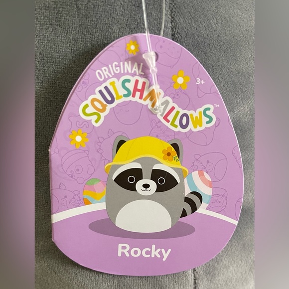 🦝 16” Rocky the Raccoon 🦝 w/ Yellow Bucket Hat with flower 🌸 Squishmallow - Picture 5 of 10